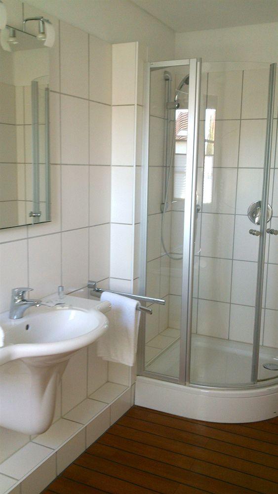 Hotel Kaiserhof Lehrte Luaran gambar